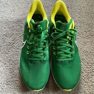 Nike College Pegasus 39 Oregon Ducks Size 9 Mens